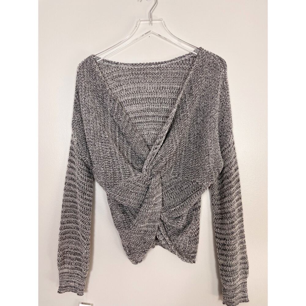NWT Stitch Fix Absolutely Creative Worldwide Grey Knit Twisted Knot Sweater Smal
